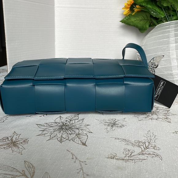 Valentina Fiore Teal Blue Handmade Italian Leather Crossbody Bag - Picture 4 of 8